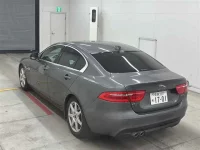 Jaguar XE лот № 30159 оценка 4  с аукциона в Японии 1