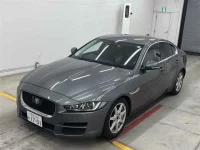 Jaguar XE лот № 30159 оценка 4  с аукциона в Японии 3