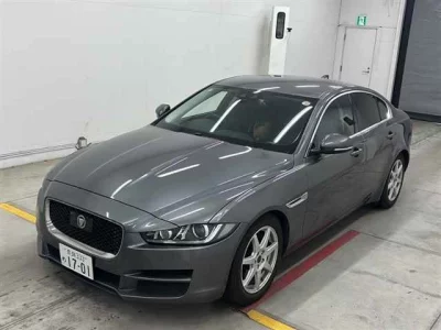 Jaguar XE  с аукциона в Японии