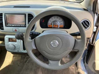 Nissan MOCO  с аукциона в Японии