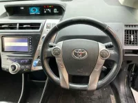 Toyota PRIUS ALPHA лот № 30190 оценка 3.5  с аукциона в Японии 2