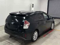 Toyota PRIUS ALPHA лот № 30190 оценка 3.5  с аукциона в Японии 4