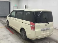 Honda STEP WAGON лот № 90318 оценка 3.5  с аукциона в Японии 1