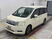 Honda STEP WAGON лот № 90318 оценка 3.5  с аукциона в Японии 3