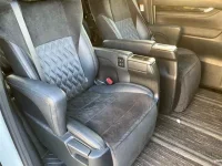 Toyota VELLFIRE лот № 30192 оценка 4  с аукциона в Японии 7