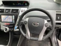 Toyota PRIUS ALPHA лот № 30173 оценка 3.5  с аукциона в Японии 2