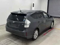 Toyota PRIUS ALPHA лот № 30173 оценка 3.5  с аукциона в Японии 4