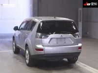 Mitsubishi OUTLANDER лот № 30130 оценка 3  с аукциона в Японии 1
