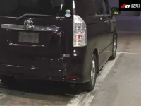 Toyota VOXY лот № 30462 оценка 3.5  с аукциона в Японии 7