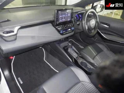 Toyota COROLLA TOURING  с аукциона в Японии