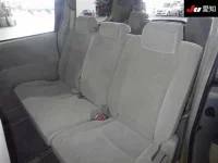 Toyota NOAH лот № 4006 оценка 3.5  с аукциона в Японии 3