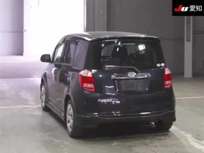 Toyota RACTIS  с аукциона в Японии