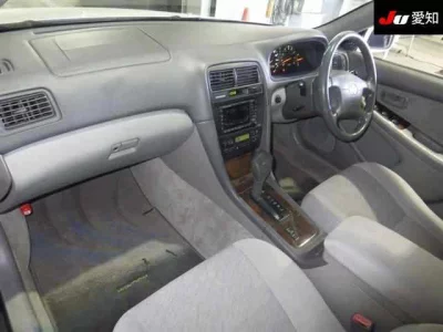 Toyota WINDOM  с аукциона в Японии