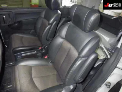 Nissan ELGRAND  с аукциона в Японии