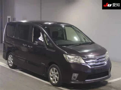 Nissan SERENA  с аукциона в Японии
