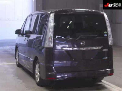 Nissan SERENA  с аукциона в Японии