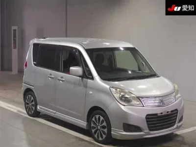 Mitsubishi DELICA D2
