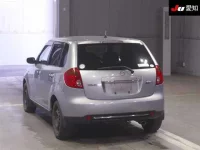 Mazda VERISA лот № 30198 оценка 4  с аукциона в Японии 1