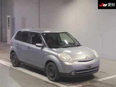 Mazda VERISA  с аукциона в Японии