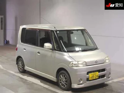 Daihatsu TANTO  с аукциона в Японии