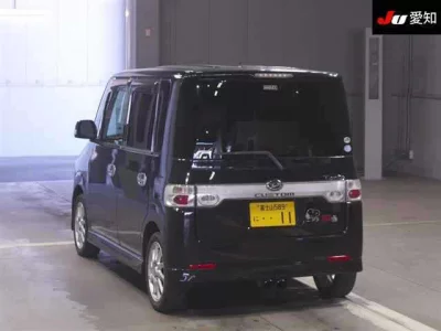 Daihatsu TANTO  с аукциона в Японии