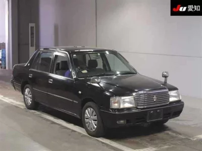 Toyota CROWN COMFORT  с аукциона в Японии