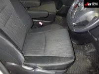 Toyota VOXY лот № 30208 оценка 4  с аукциона в Японии 5