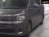 Toyota VOXY лот № 30064 оценка 3  с аукциона в Японии 6