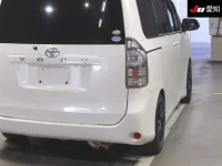 Toyota VOXY лот № 30178 оценка R  с аукциона в Японии 7