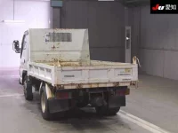 Mazda TITAN лот № 7009 оценка 3.5  с аукциона в Японии 1