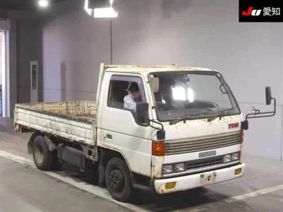 Mazda TITAN  с аукциона в Японии