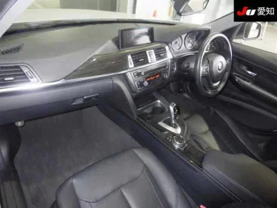 BMW 3-Series  с аукциона в Японии