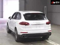 Porsche Cayenne лот № 4007 оценка 4.5  с аукциона в Японии 1