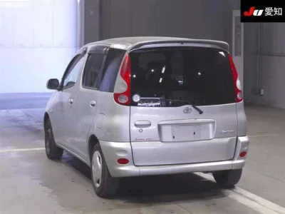 Toyota FUNCARGO  с аукциона в Японии