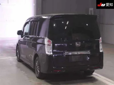 Honda STEP WAGON  с аукциона в Японии