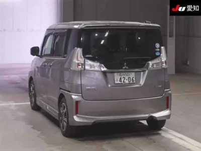 Mitsubishi DELICA D2
