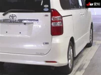 Toyota NOAH лот № 30192 оценка 3.5  с аукциона в Японии 7