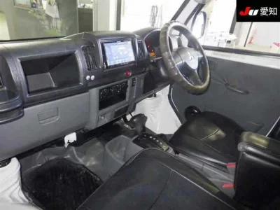 Mitsubishi MINICAB TRUCK