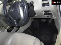 Toyota PRIUS ALPHA лот № 4095 оценка R  с аукциона в Японии 4