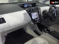 Toyota PRIUS ALPHA лот № 4095 оценка R  с аукциона в Японии 2