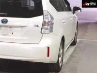 Toyota PRIUS ALPHA лот № 30006 оценка 3.5  с аукциона в Японии 7
