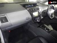 Toyota PRIUS ALPHA лот № 30006 оценка 3.5  с аукциона в Японии 2