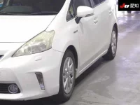 Toyota PRIUS ALPHA лот № 30113 оценка 3.5  с аукциона в Японии 6