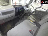 Hino DUTRO лот № 8001 оценка 3.5  с аукциона в Японии 2