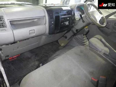 Hino DUTRO  с аукциона в Японии