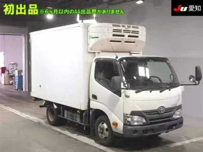 Toyota DYNA  с аукциона в Японии