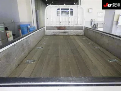 Toyota DYNA  с аукциона в Японии