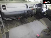 Toyota HIACE VAN лот № 20029 оценка 3  с аукциона в Японии 2