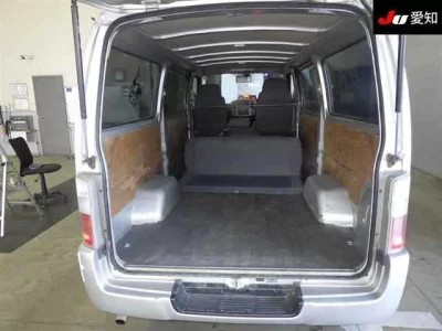 Nissan CARAVAN VAN  с аукциона в Японии