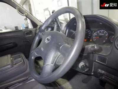 Nissan CARAVAN VAN  с аукциона в Японии